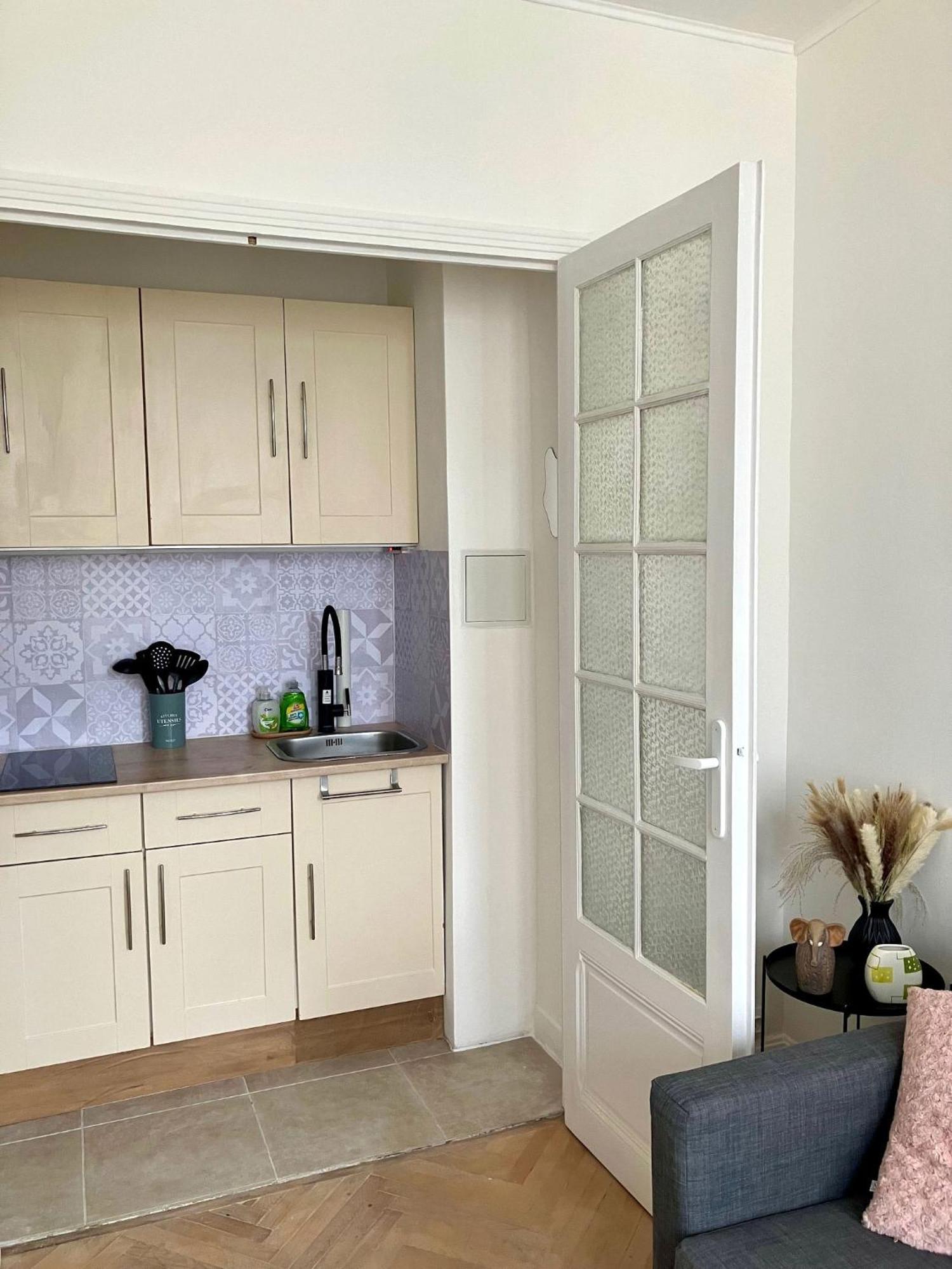 Apartment Centre 2-room By Palais Des Festivals & *